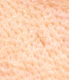 茶色いポツポツ毛穴